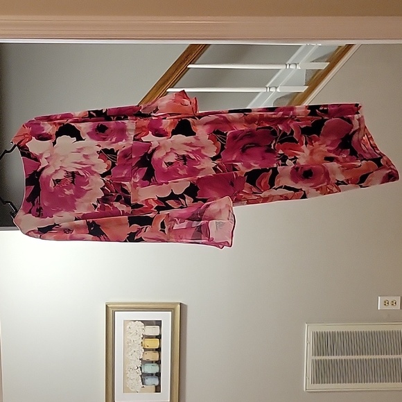 Gorgeous pink & black dress. Size 12 - Picture 3 of 8